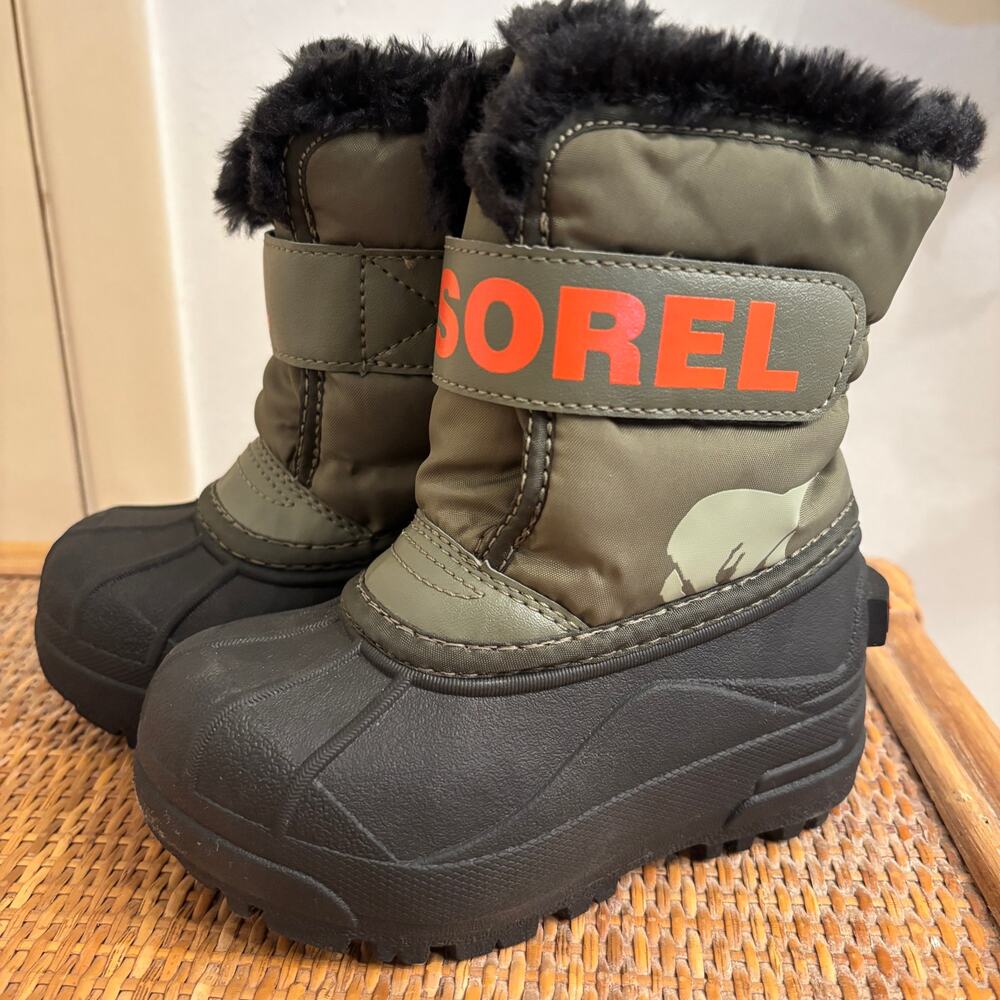 SOREL Kids' Snow Commander Waterproof Winter Boots size 8 Olive Green & Orange
